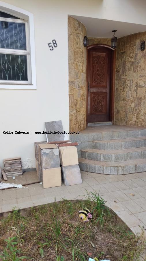 Casa para alugar com 4 quartos, 400m² - Foto 25