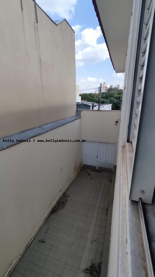 Casa para alugar com 4 quartos, 400m² - Foto 5