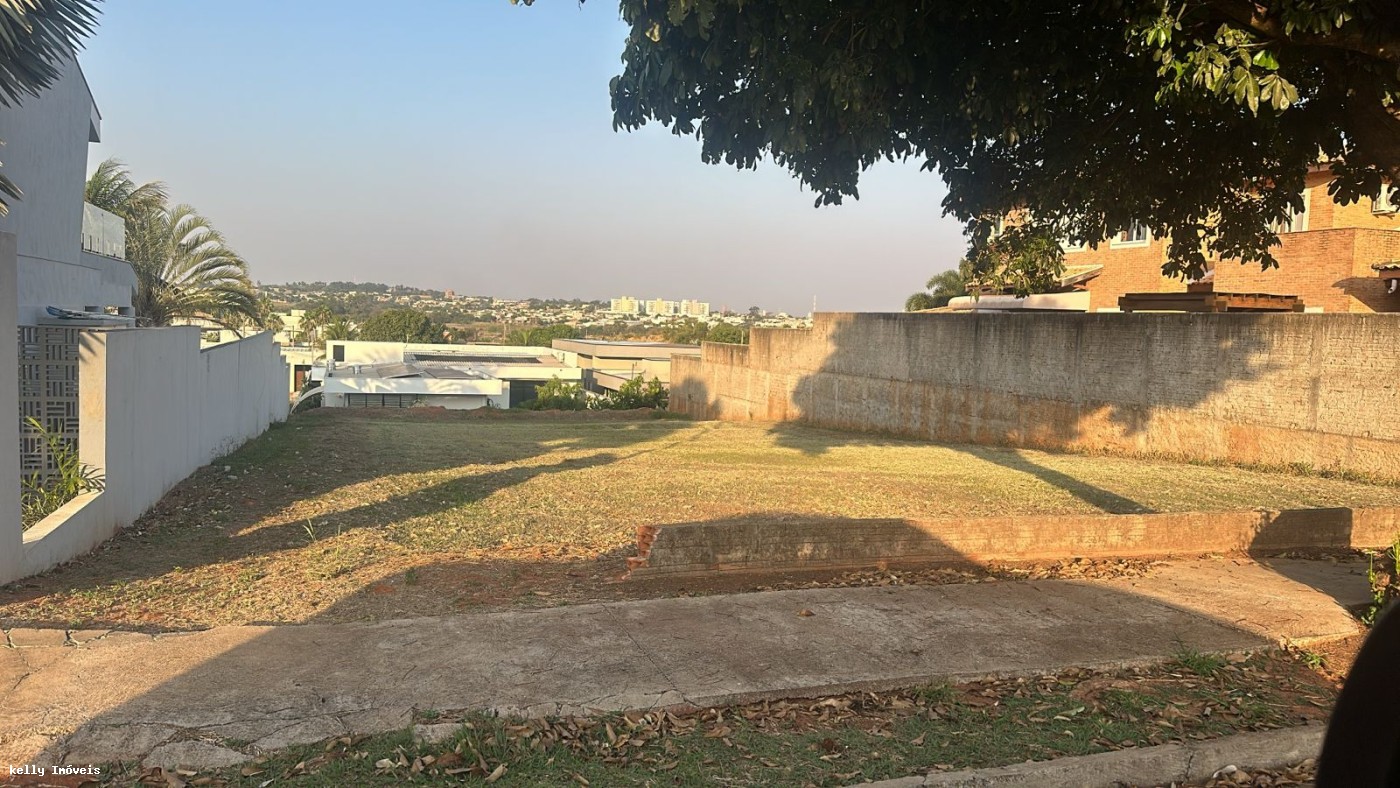 Terreno à venda, 1000m² - Foto 1