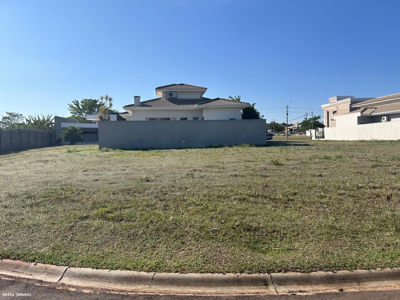 Terreno à venda, 305m² - Foto 2