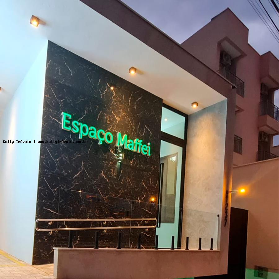 Prédio Inteiro para alugar, 202m² - Foto 2