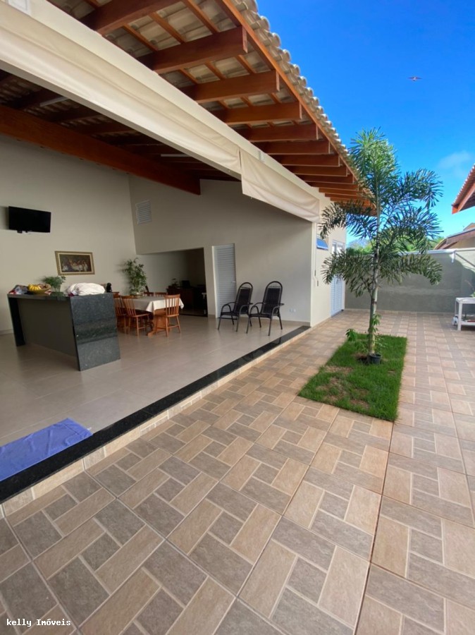 Casa de Condomínio para alugar com 3 quartos, 250m² - Foto 5