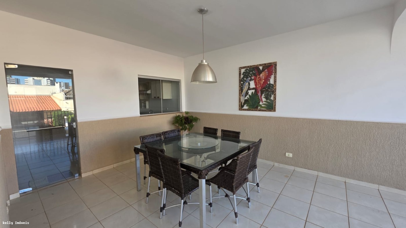 Casa para alugar com 5 quartos, 390m² - Foto 13