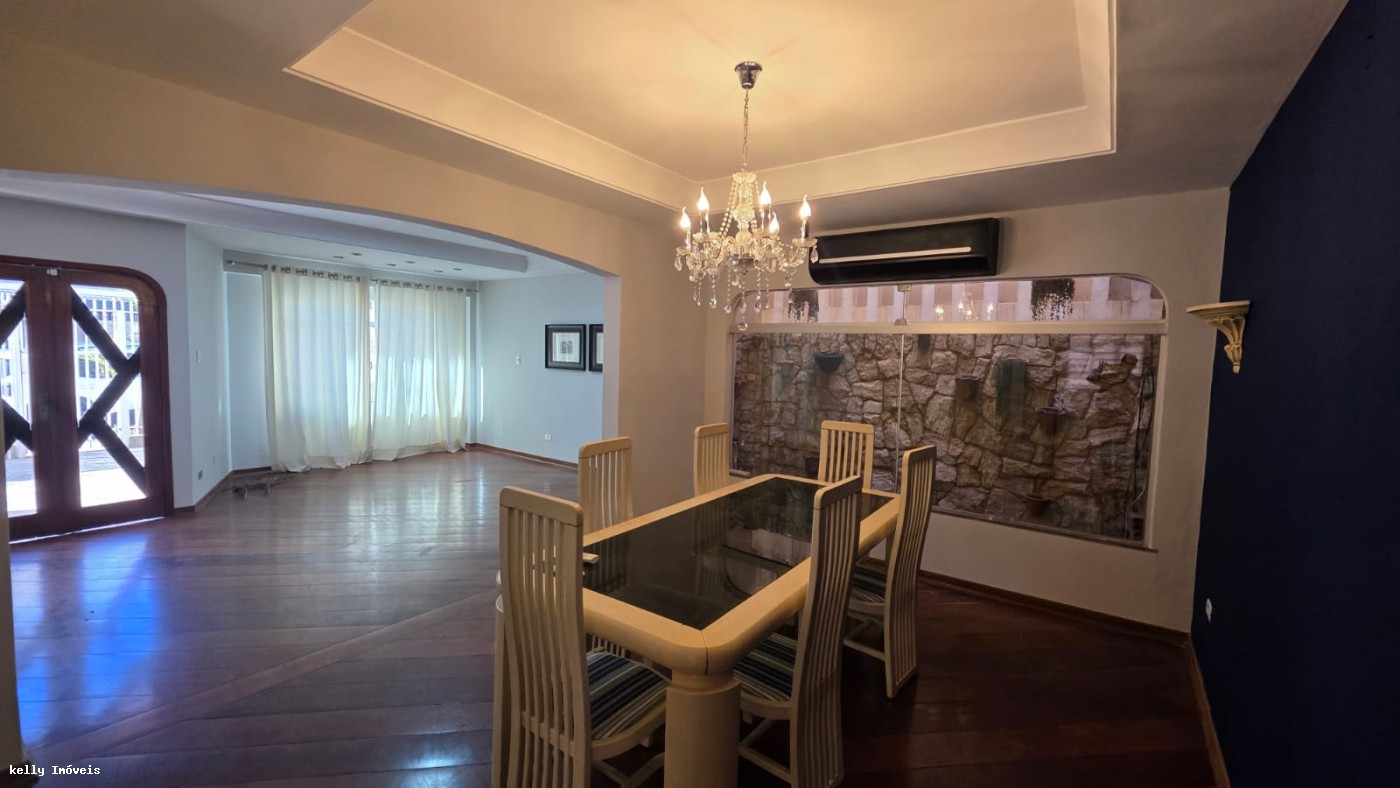 Casa para alugar com 5 quartos, 390m² - Foto 15