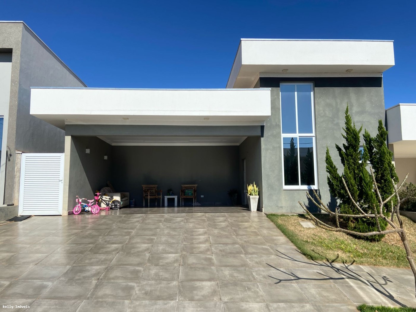 Casa de Condomínio à venda com 3 quartos, 165m² - Foto 1