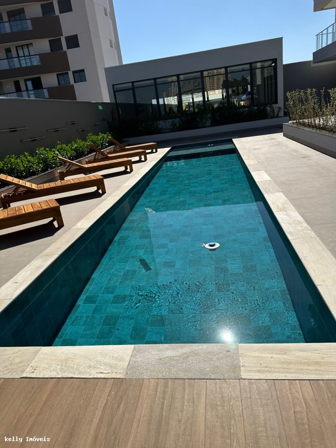 Apartamento para alugar com 3 quartos, 118m² - Foto 11