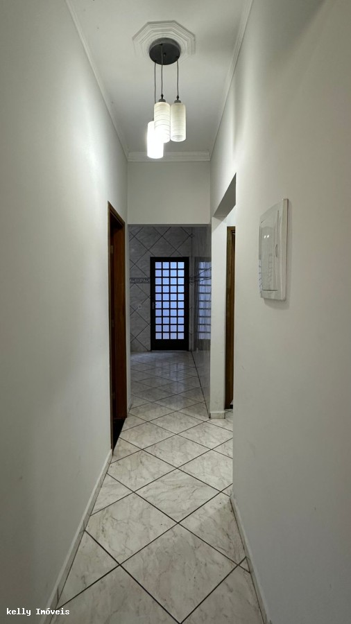 Casa para alugar com 2 quartos, 135m² - Foto 8
