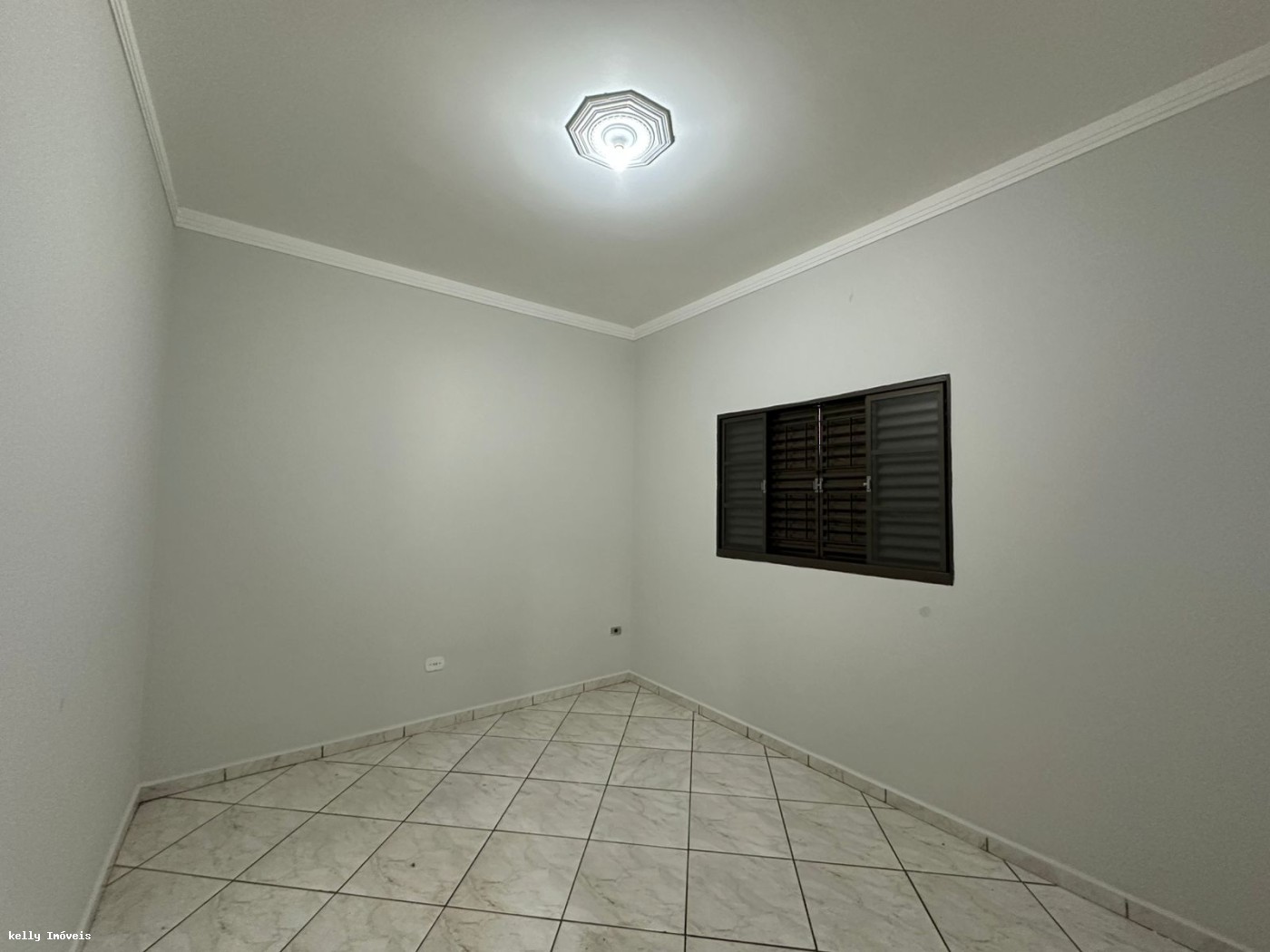 Casa para alugar com 2 quartos, 135m² - Foto 12