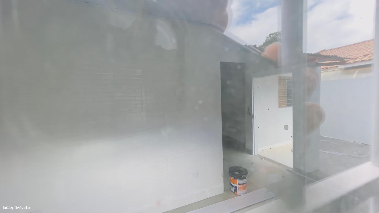 Casa para alugar com 2 quartos, 150m² - Foto 15