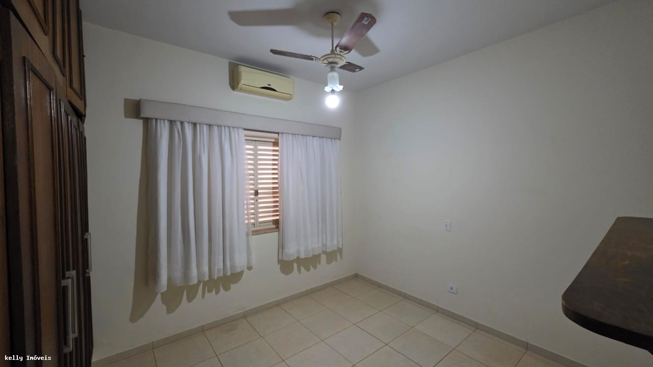 Casa, 5 quartos, 353 m² - Foto 2