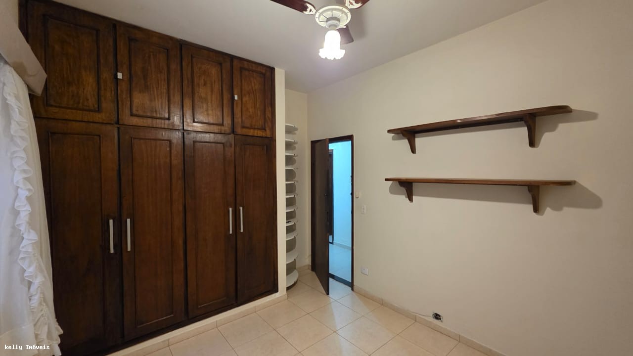 Casa, 5 quartos, 353 m² - Foto 4