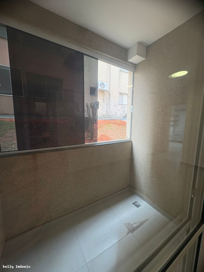 Apartamento para alugar com 2 quartos, 60m² - Foto 8