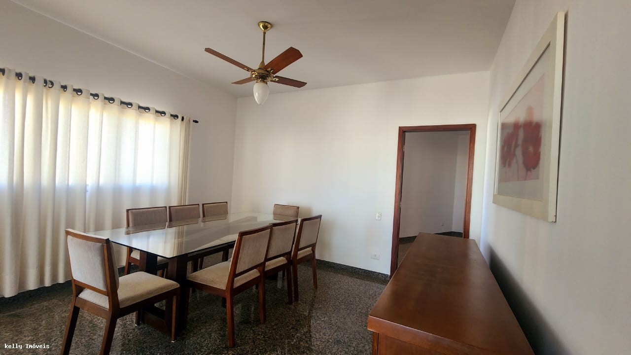 Apartamento para alugar com 3 quartos, 216m² - Foto 6