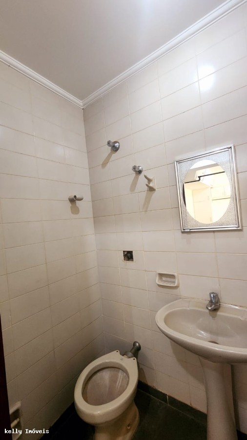 Apartamento para alugar com 3 quartos, 216m² - Foto 22