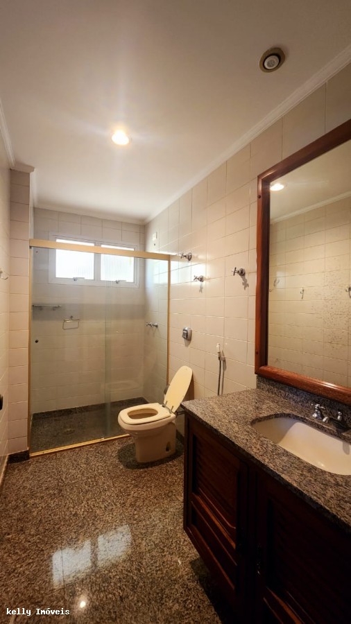 Apartamento para alugar com 3 quartos, 216m² - Foto 25