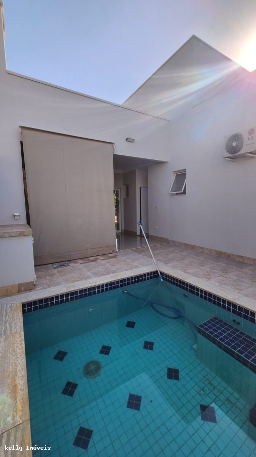 Casa de Condomínio à venda com 3 quartos, 160m² - Foto 4