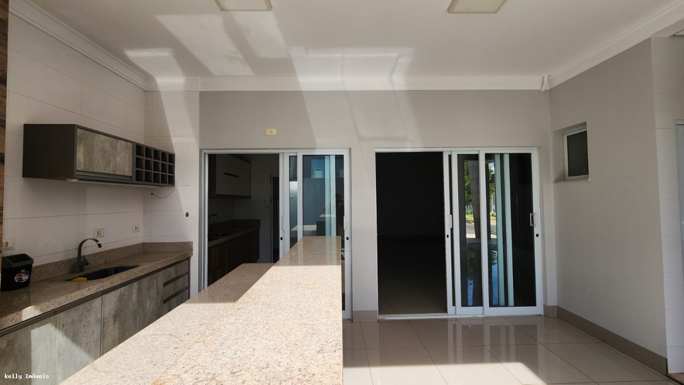 Casa de Condomínio para alugar com 3 quartos, 160m² - Foto 12
