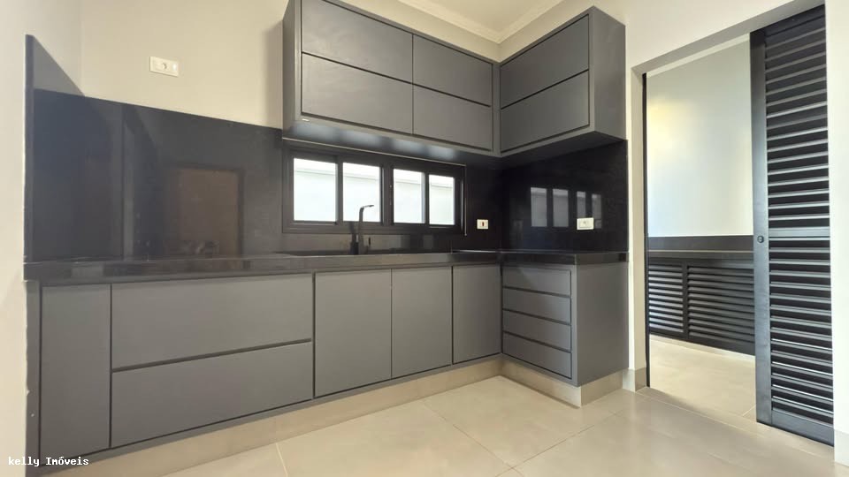 Casa de Condomínio à venda com 3 quartos, 179m² - Foto 8