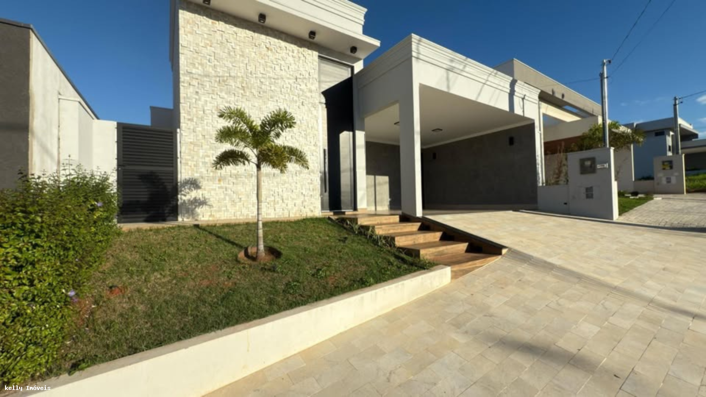 Casa de Condomínio à venda com 3 quartos, 179m² - Foto 1