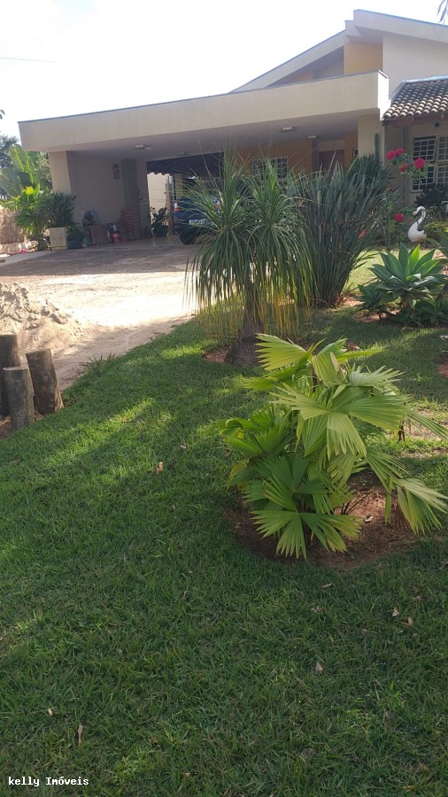 Chácara, 2 quartos, 3000 m² - Foto 1