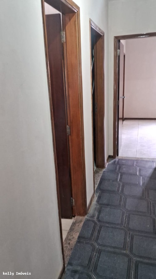Casa à venda com 3 quartos, 30m² - Foto 4