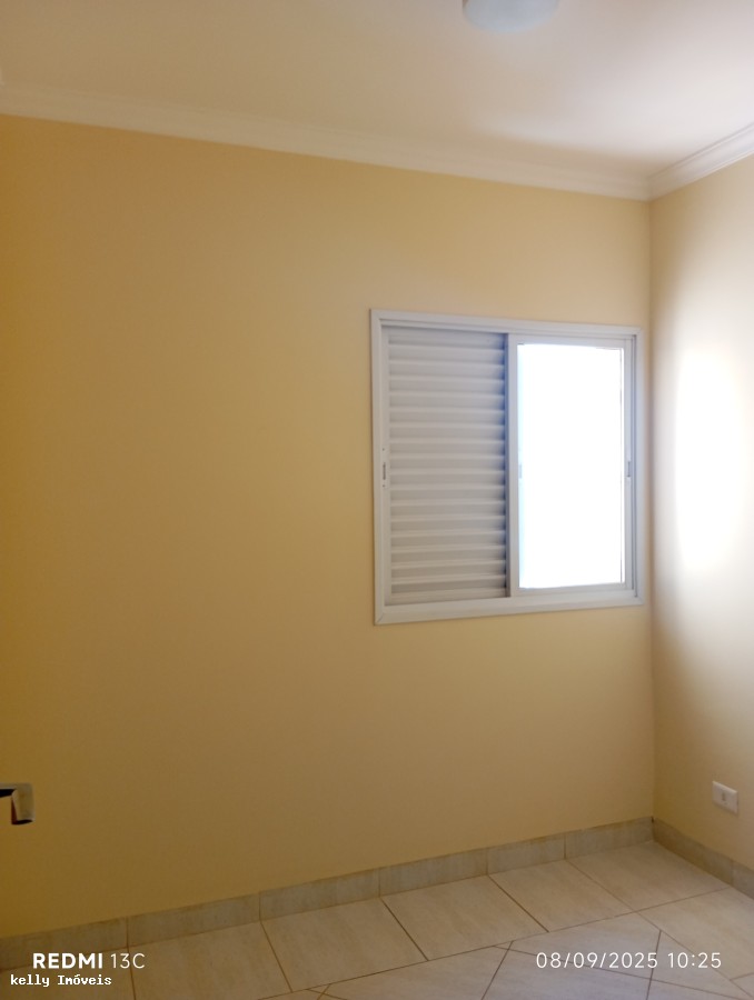 Apartamento para alugar com 3 quartos, 84m² - Foto 6