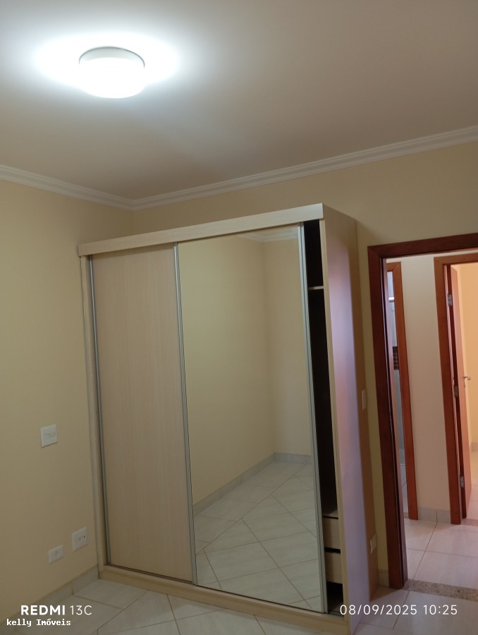 Apartamento para alugar com 3 quartos, 84m² - Foto 7
