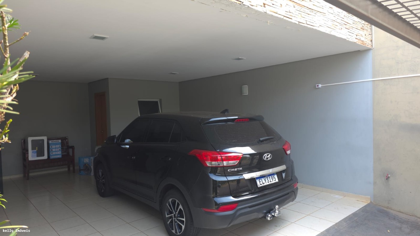 Casa, 3 quartos, 211 m² - Foto 2