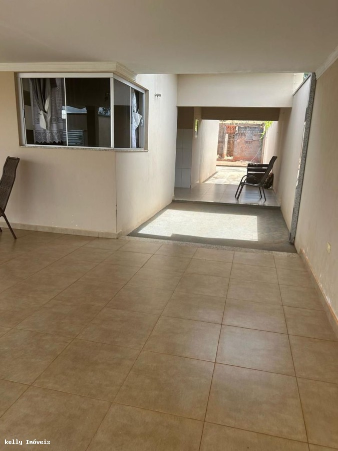 Casa, 3 quartos, 189 m² - Foto 2