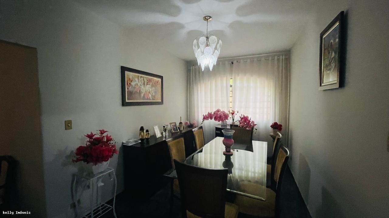 Casa, 3 quartos, 231 m² - Foto 14