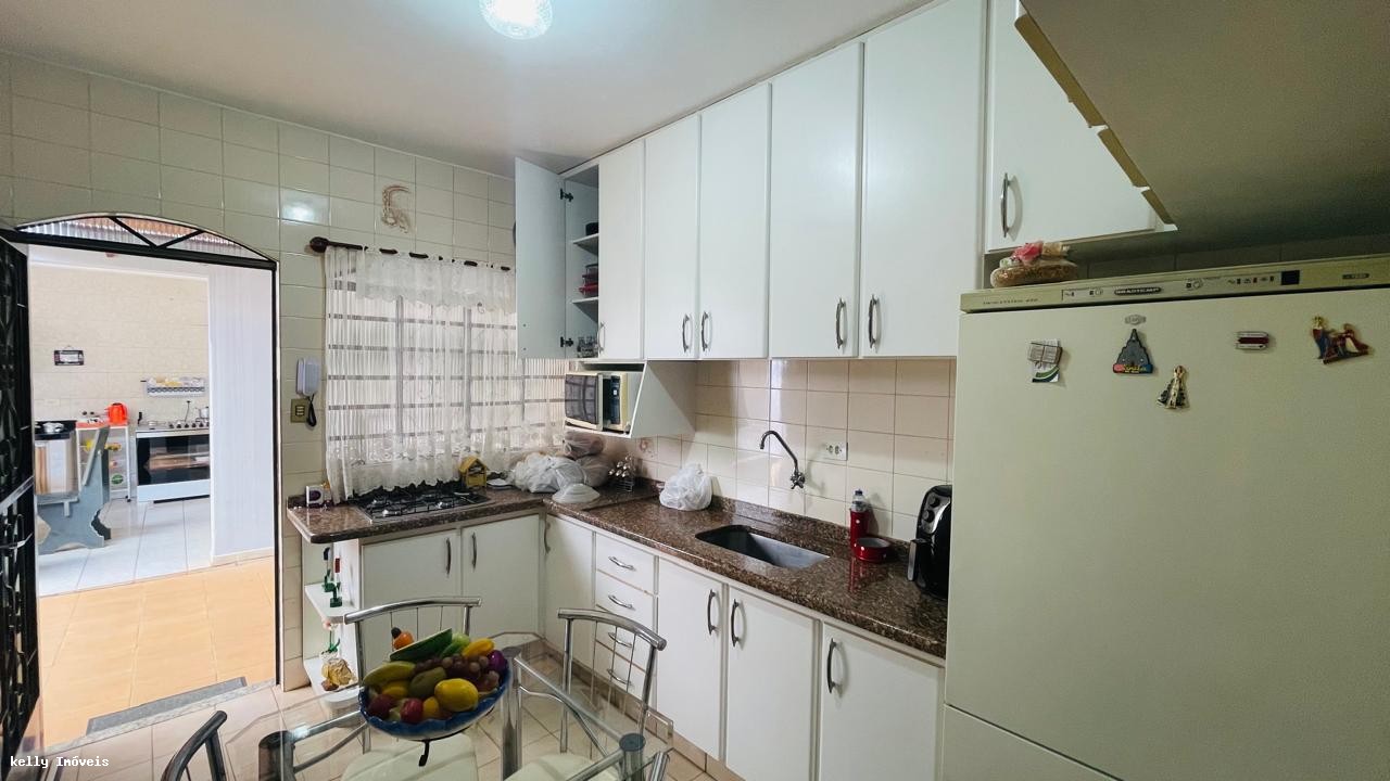 Casa, 3 quartos, 231 m² - Foto 15