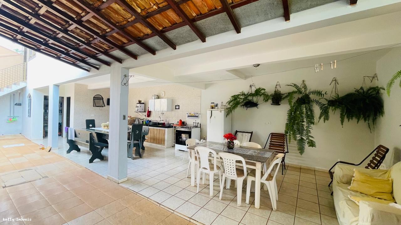 Casa, 3 quartos, 231 m² - Foto 4