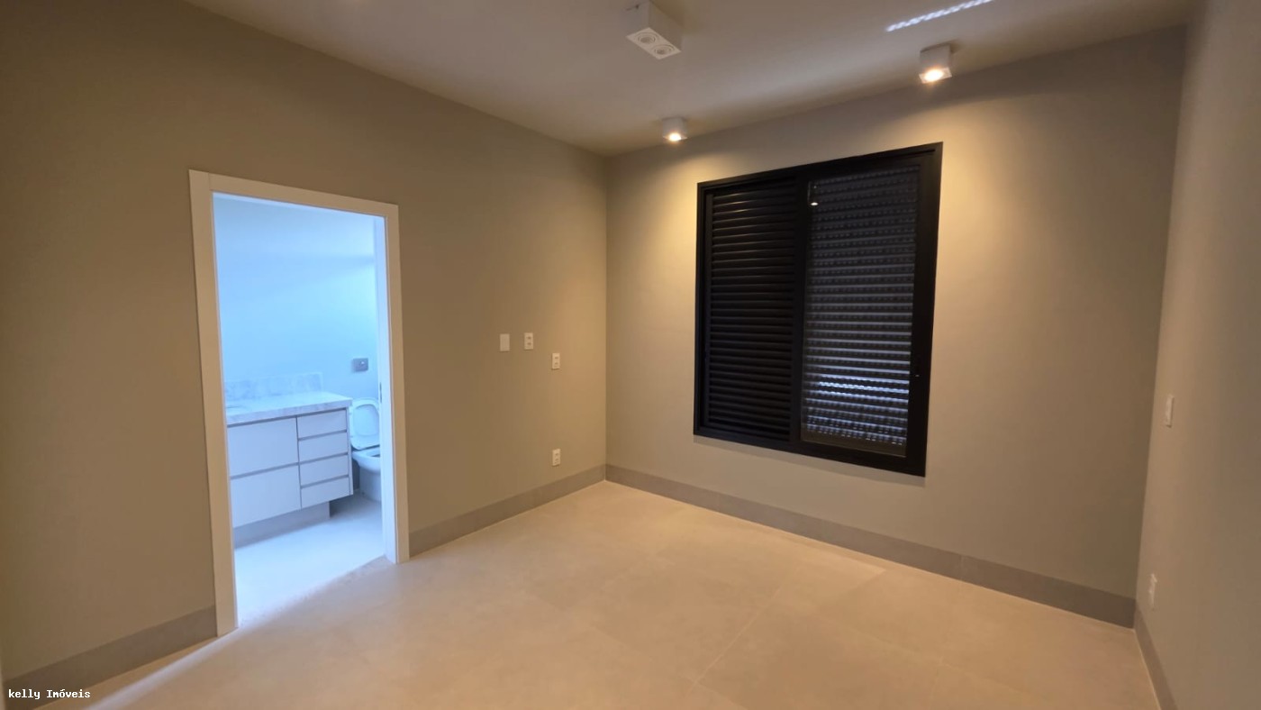 Casa, 3 quartos, 210 m² - Foto 12