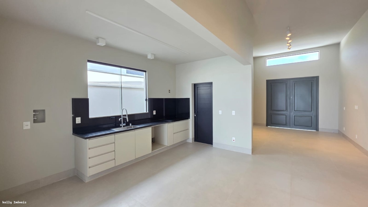 Casa, 3 quartos, 210 m² - Foto 15