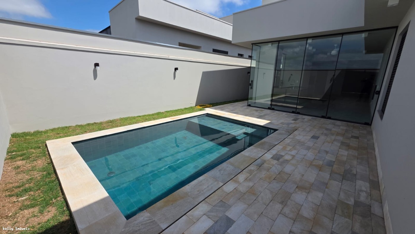 Casa, 3 quartos, 210 m² - Foto 2