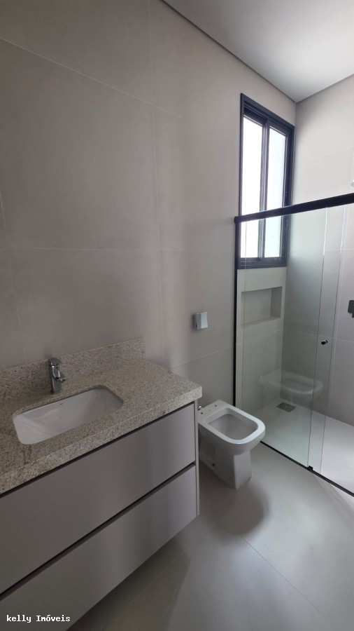 Casa, 4 quartos, 220 m² - Foto 19