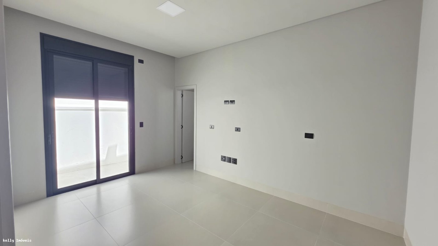 Casa, 4 quartos, 220 m² - Foto 18