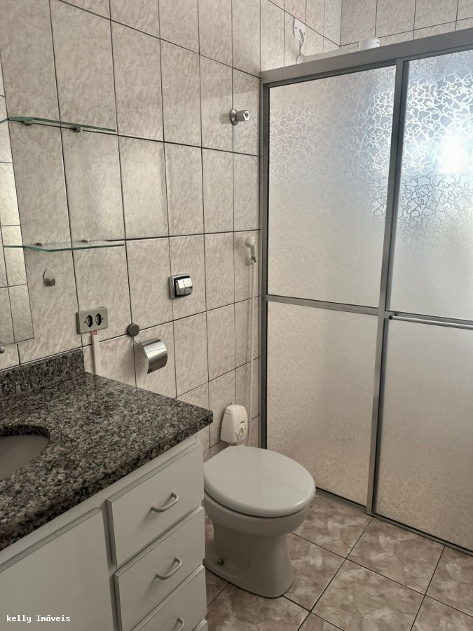 Casa, 3 quartos, 242 m² - Foto 4