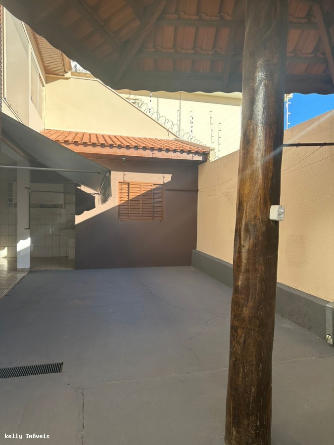 Casa, 3 quartos, 242 m² - Foto 13