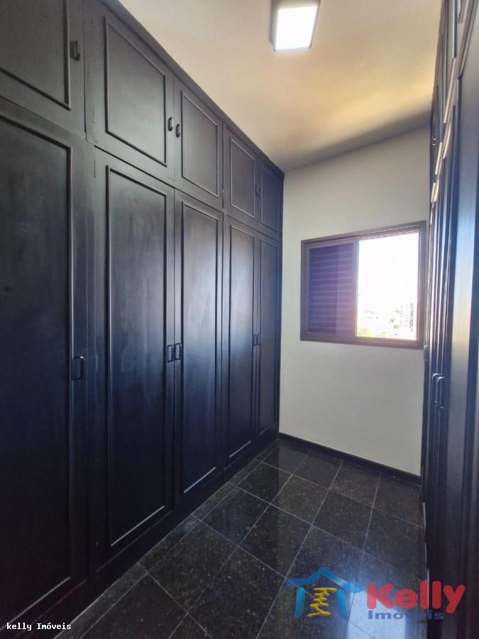 Apartamento, 3 quartos, 240 m² - Foto 12