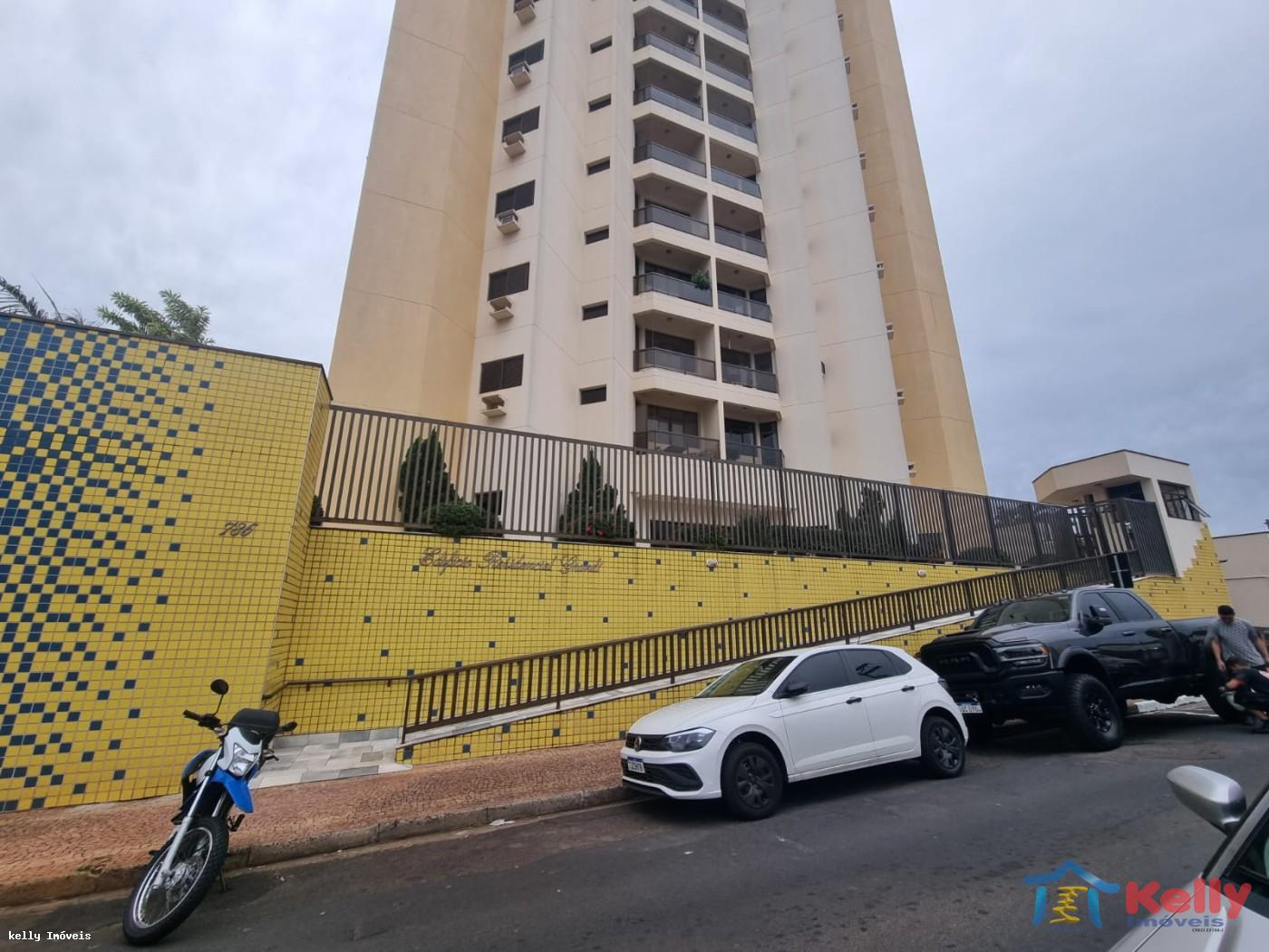 Apartamento, 3 quartos, 240 m² - Foto 1