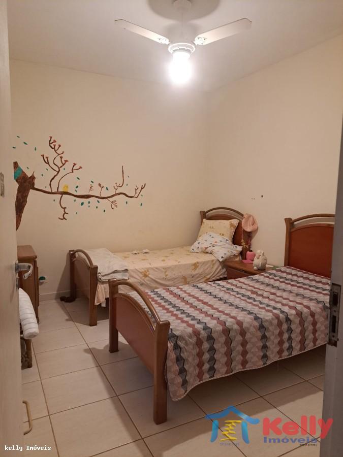 Casa, 3 quartos, 175 m² - Foto 1