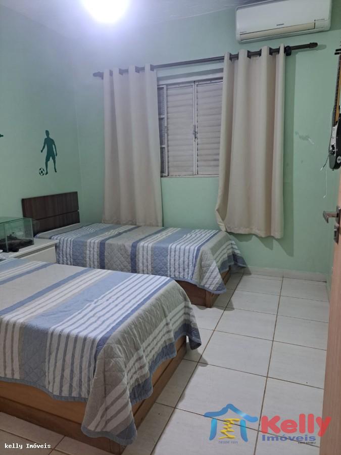 Casa, 3 quartos, 175 m² - Foto 2