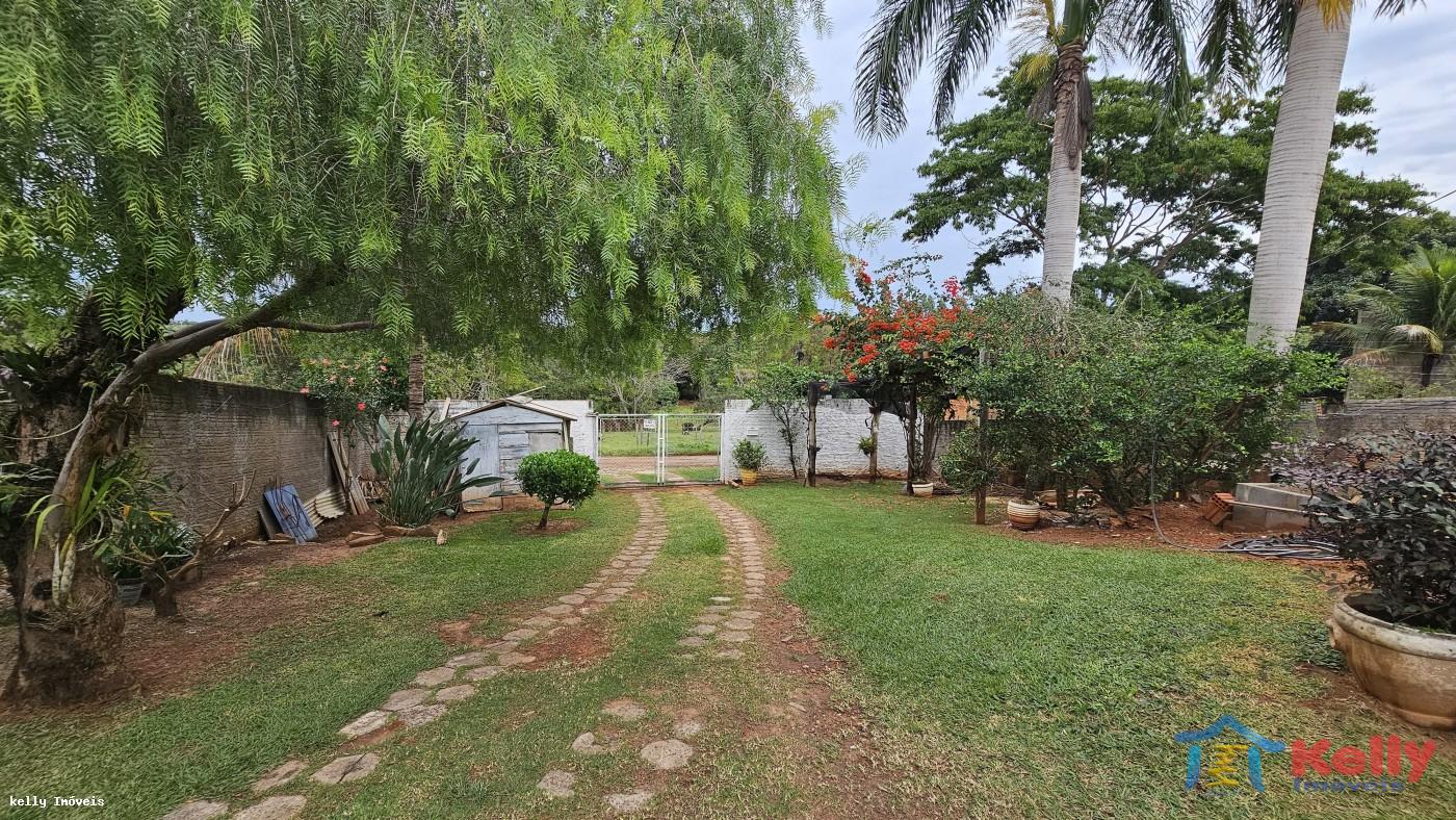 Chácara, 3 quartos, 750 m² - Foto 1