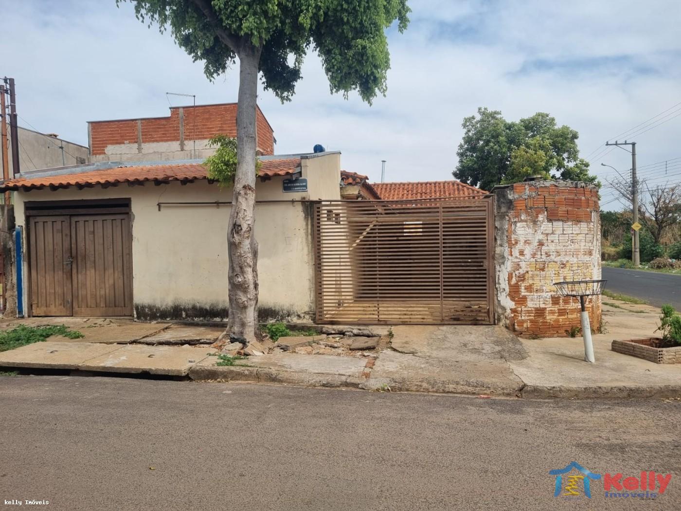 Casa, 3 quartos, 132 m² - Foto 1