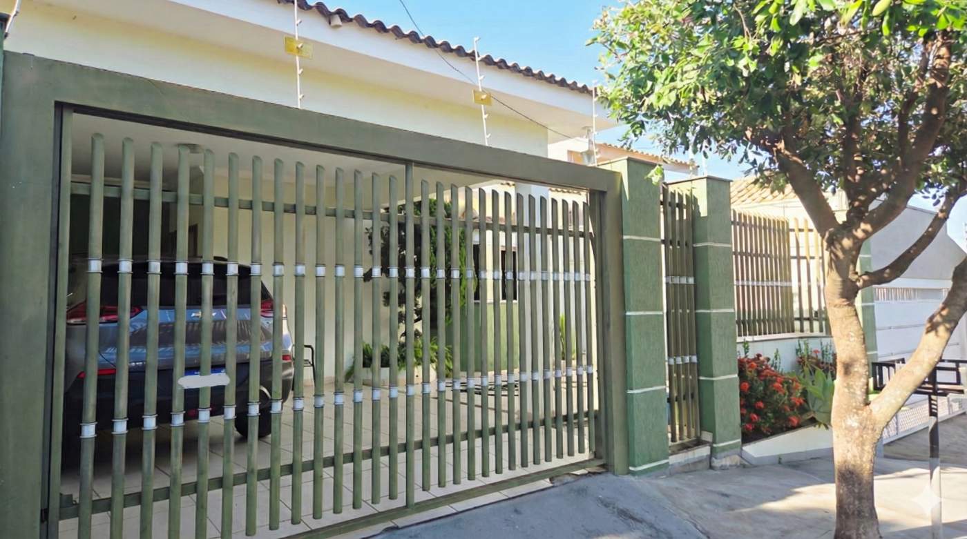 Casa, 3 quartos, 179 m² - Foto 2