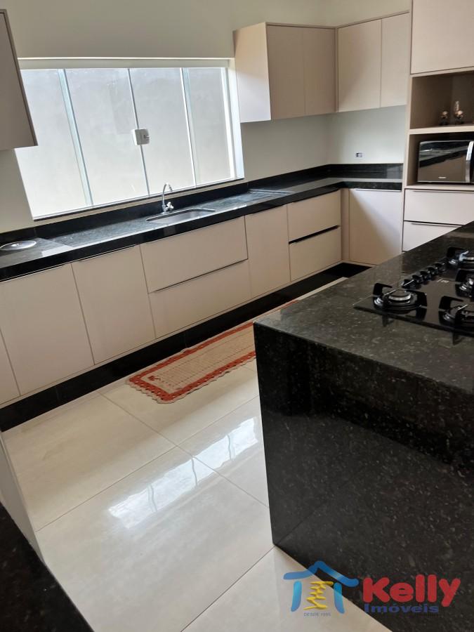 Casa, 3 quartos, 212 m² - Foto 3