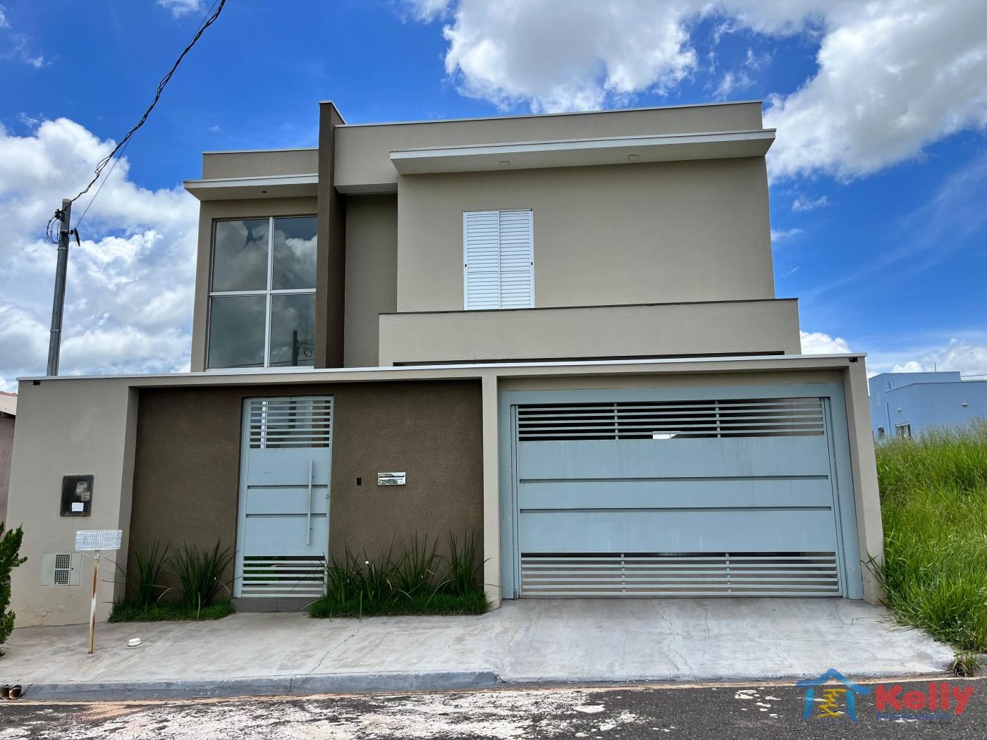 Casa, 3 quartos, 212 m² - Foto 1