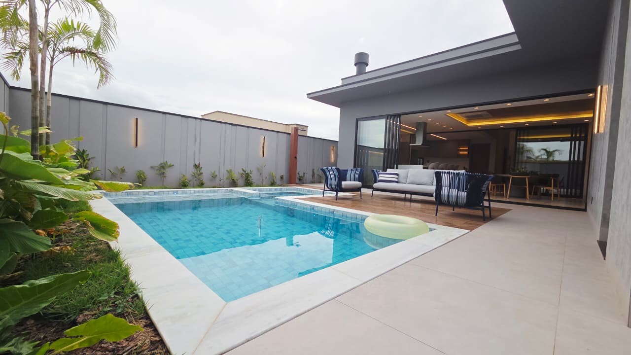 Casa, 3 quartos, 260 m² - Foto 1