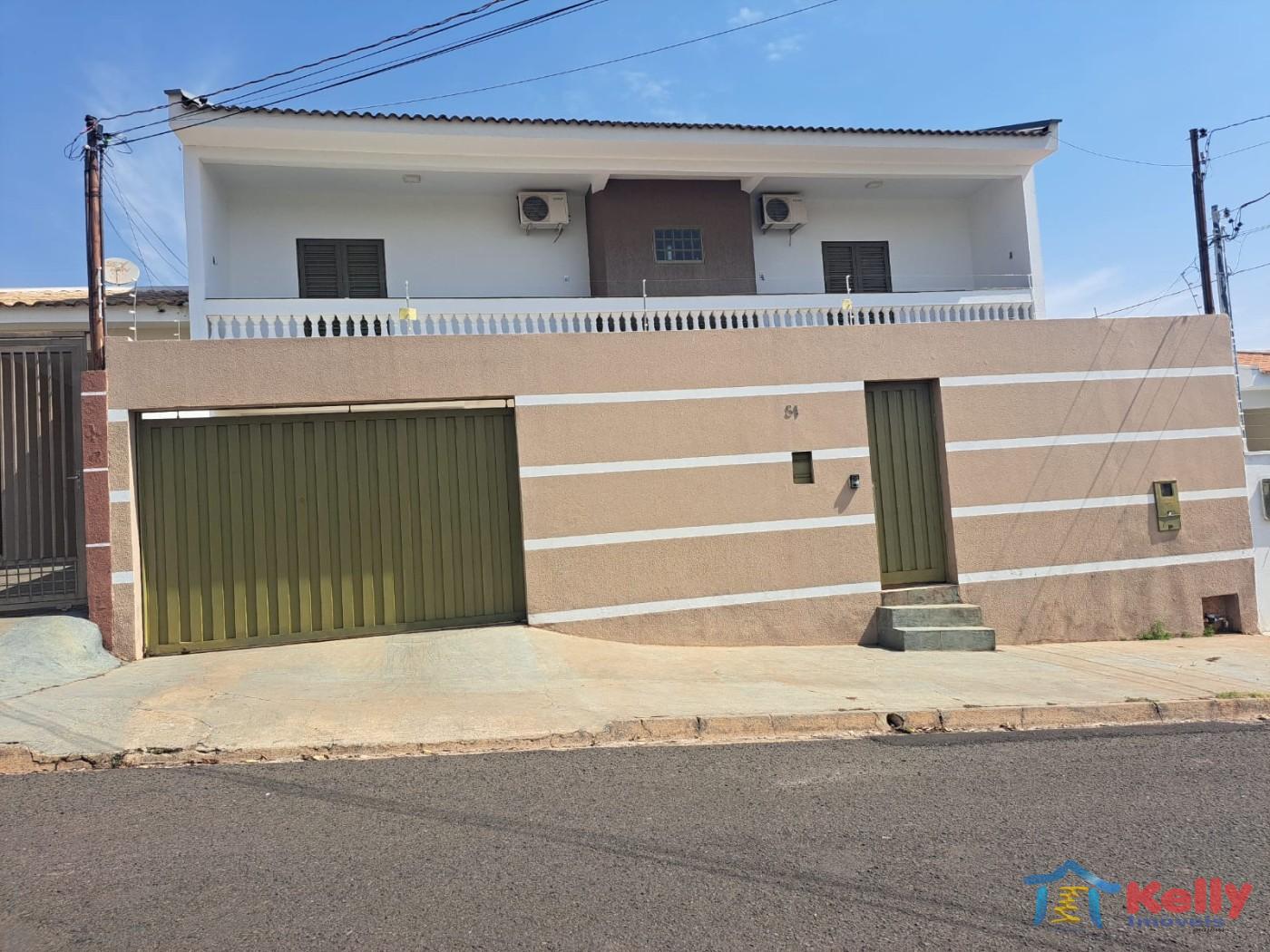 Casa, 4 quartos, 252 m² - Foto 1